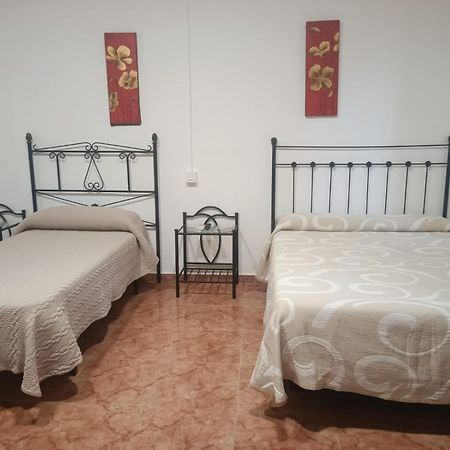 Rooms Los Montes กรานาดา ภายนอก รูปภาพ