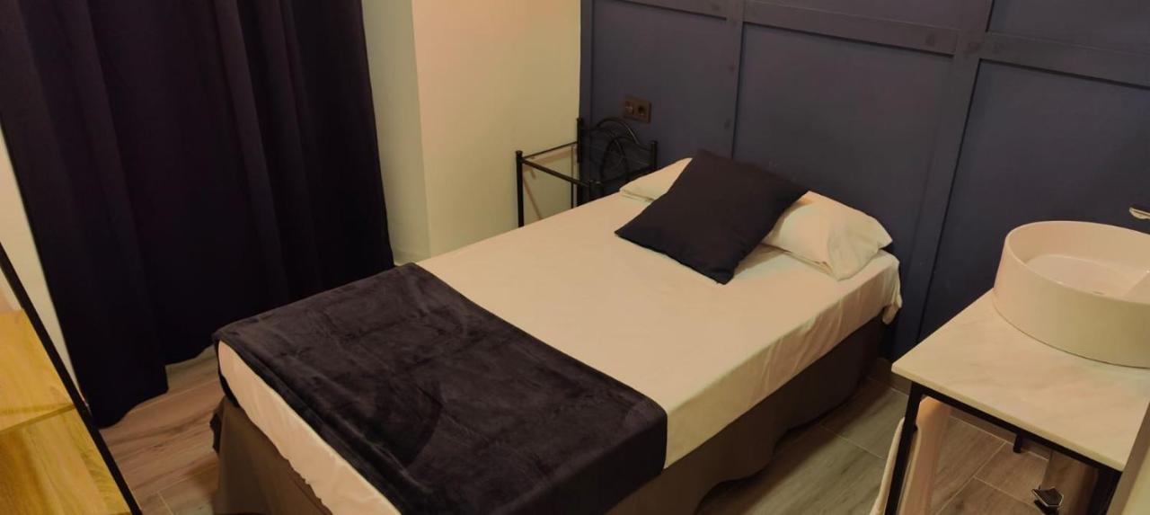 Rooms Los Montes กรานาดา ภายนอก รูปภาพ