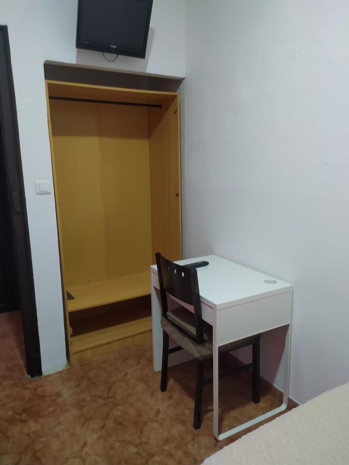 Rooms Los Montes กรานาดา ภายนอก รูปภาพ