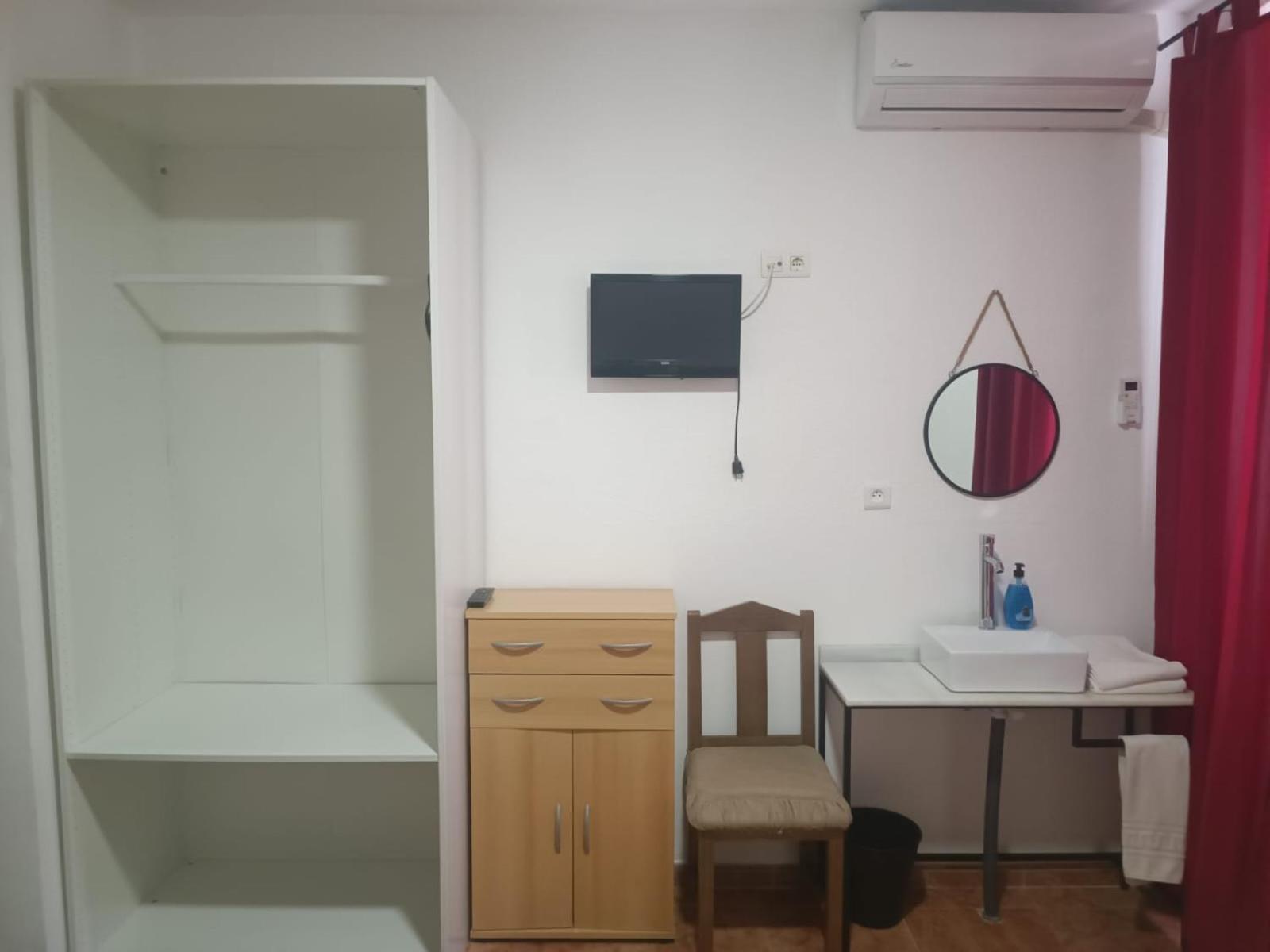 Rooms Los Montes กรานาดา ภายนอก รูปภาพ